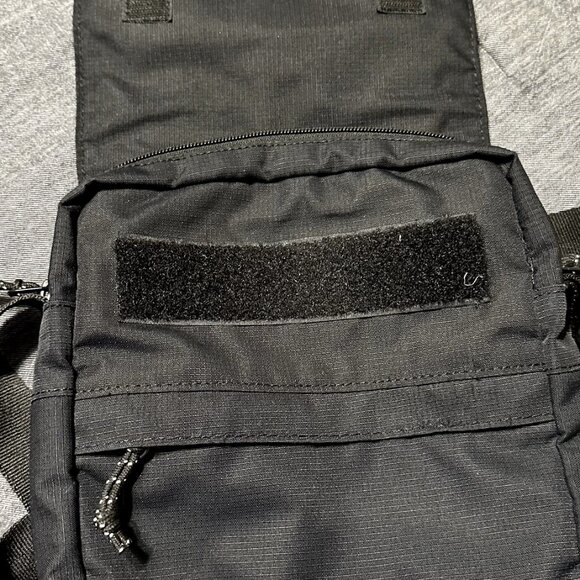 Columbia Trek™ Side Bag - Picture 3 of 6